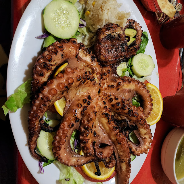 El Cuchupetas Seafood
